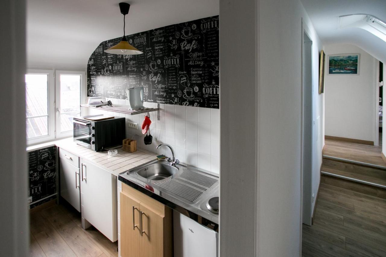 Le Cotentin Appart'Hotels & Restaurant Le Cot' Portbail Eksteriør billede