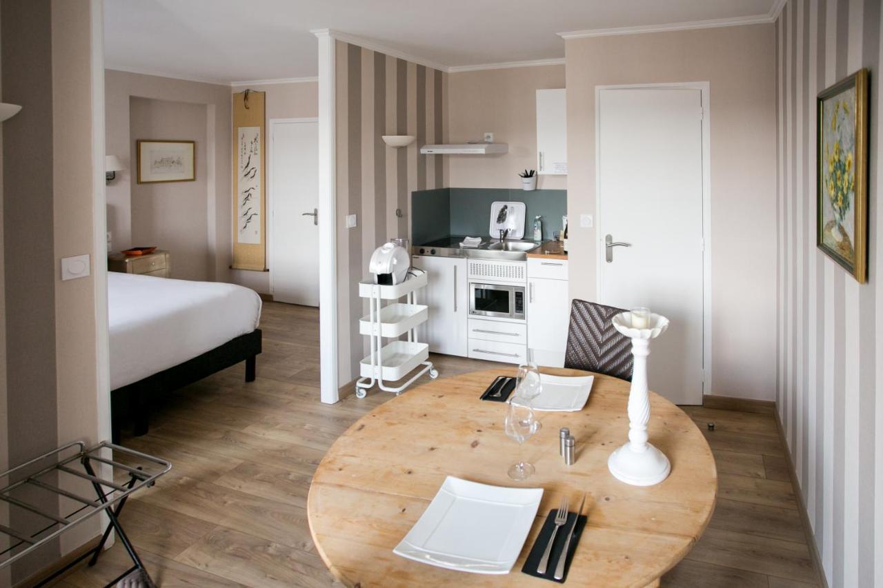 Le Cotentin Appart'Hotels & Restaurant Le Cot' Portbail Eksteriør billede